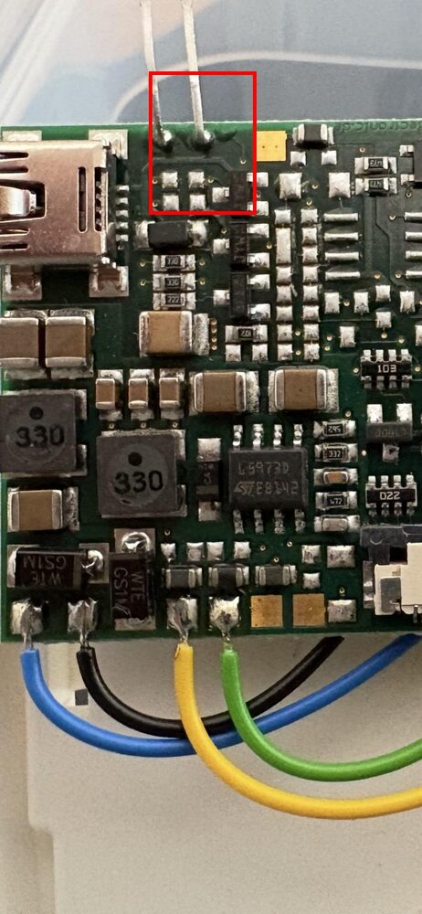 Markierter Platinenbereich der Steuerplatine für die weitere Transceiver-Suche beim PICHLER-Bedienteil